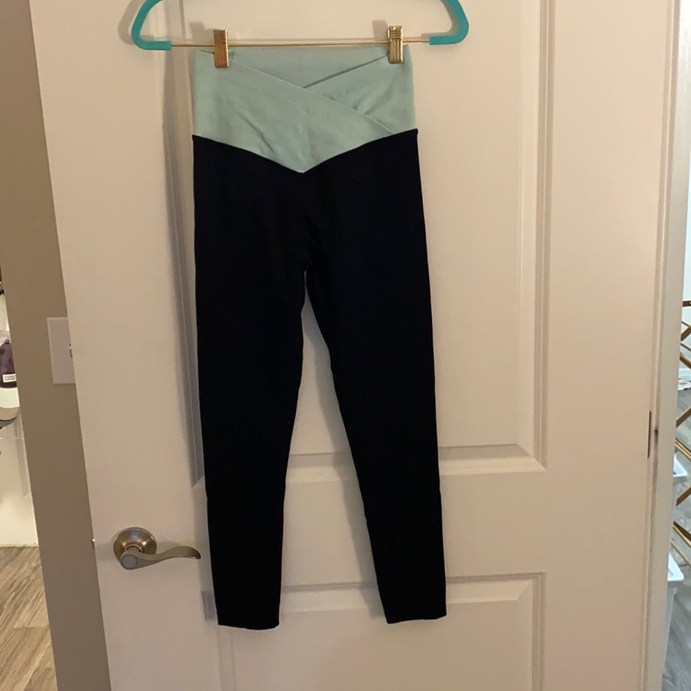 MuscleBox Black/Turquoise full length leggings